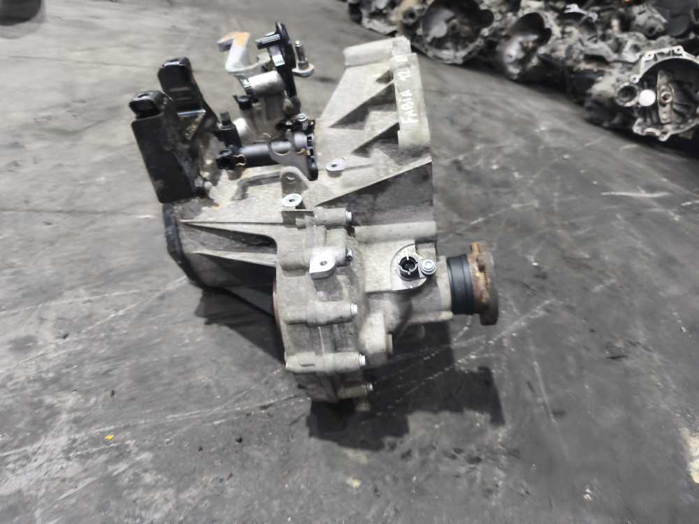 BOITE DE VITESSE MANUEL VAG 1.2 CODE: JHN  - Vue 3